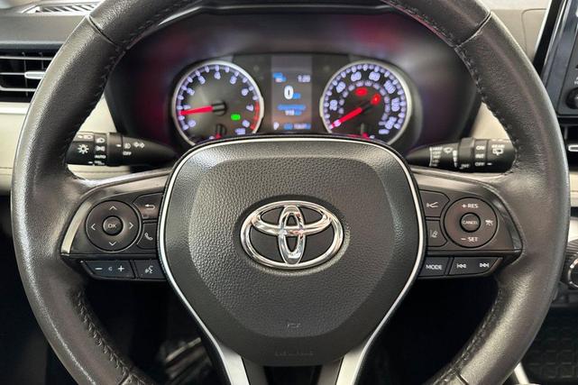 Photo of 2021 Midnight Black Metallic Toyota RAV4