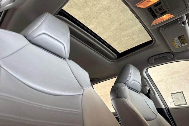 Photo of 2021 Midnight Black Metallic Toyota RAV4