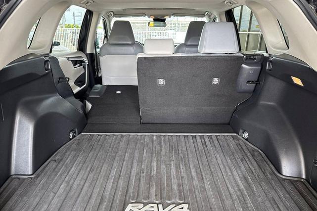 Photo of 2021 Midnight Black Metallic Toyota RAV4
