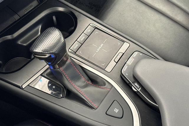 Photo of 2020 Ultra White Lexus UX 200