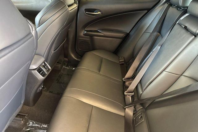 Photo of 2020 Ultra White Lexus UX 200