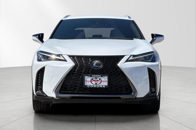 Photo of 2020 Ultra White Lexus UX 200