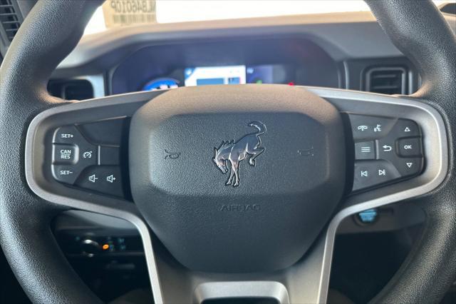 Photo of 2022 Velocity Blue Metallic Ford Bronco