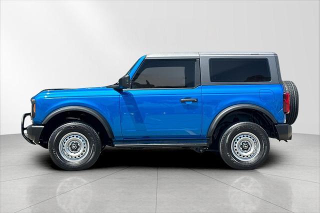 Photo of 2022 Velocity Blue Metallic Ford Bronco