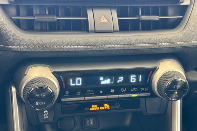 Photo of 2025 Ice Toyota RAV4 Hybrid
