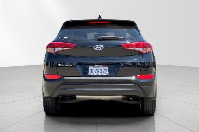 Photo of 2018 Black Noir Pearl Hyundai TUCSON