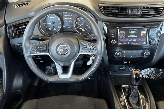 Photo of 2021 Magnetic Black Pearl Nissan Rogue Sport