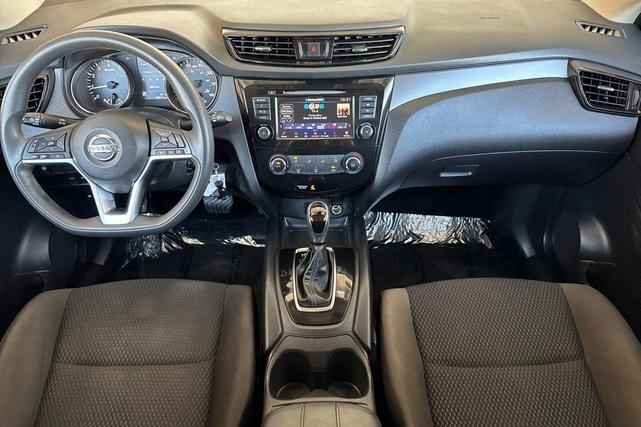 Photo of 2021 Magnetic Black Pearl Nissan Rogue Sport