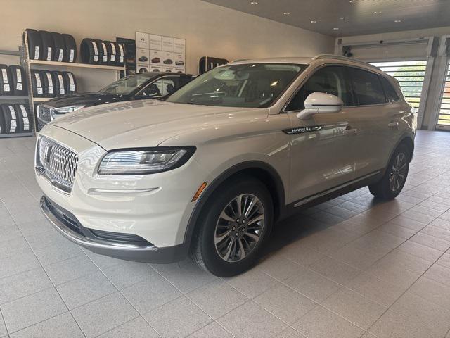 Photo of 2021 Ceramic White Lincoln Nautilus