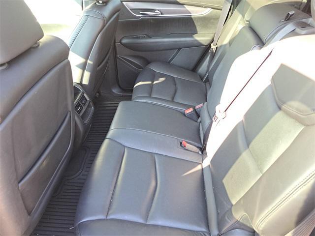 Photo of 2017 Stellar Black Metallic Cadillac XT5