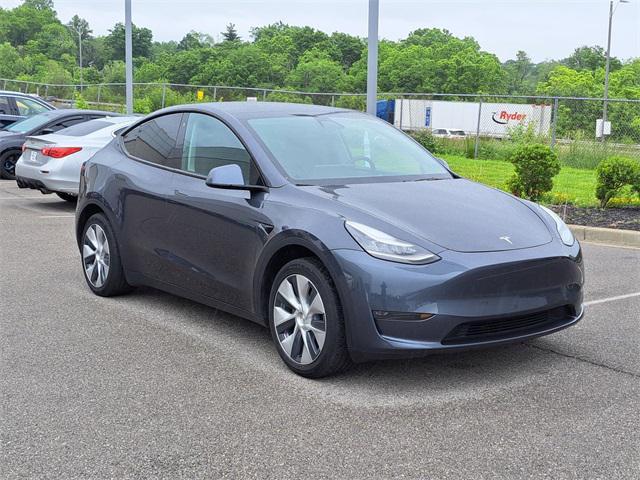 Photo of 2020 Midnight Silver Metallic Tesla Model Y