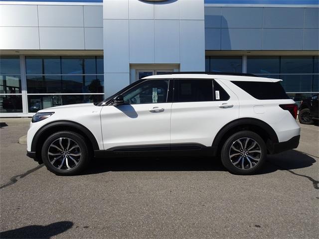Photo of 2025 Star White Ford Explorer