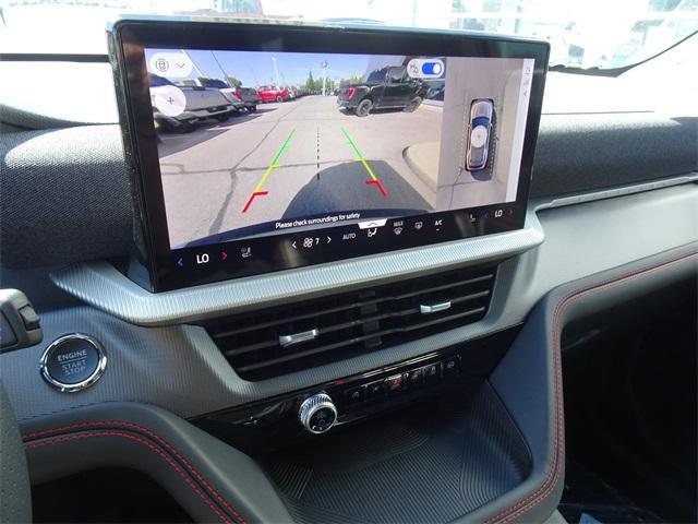 Photo of 2025 Star White Ford Explorer