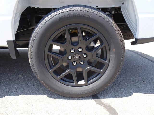 Photo of 2025 Oxford White Ford F-150