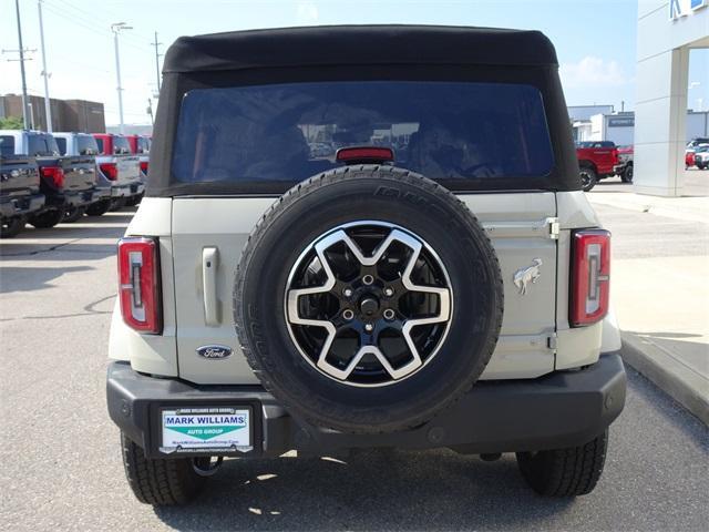 Photo of 2025 Desert Sand Ford Bronco