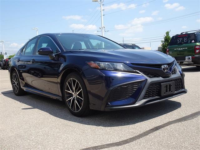 Photo of 2021 Blue Toyota Camry