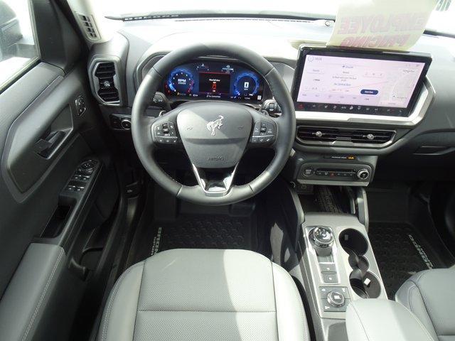 Photo of 2025 Oxford White Ford Bronco Sport