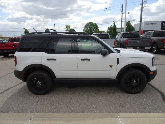 Photo of 2025 Oxford White Ford Bronco Sport