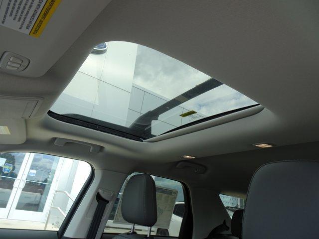 Photo of 2025 Oxford White Ford Bronco Sport