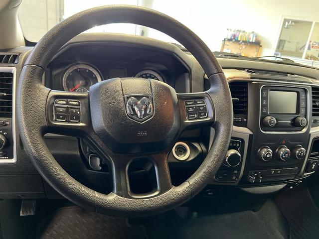 Photo of 2019 Granite Crystal Metallic RAM 1500
