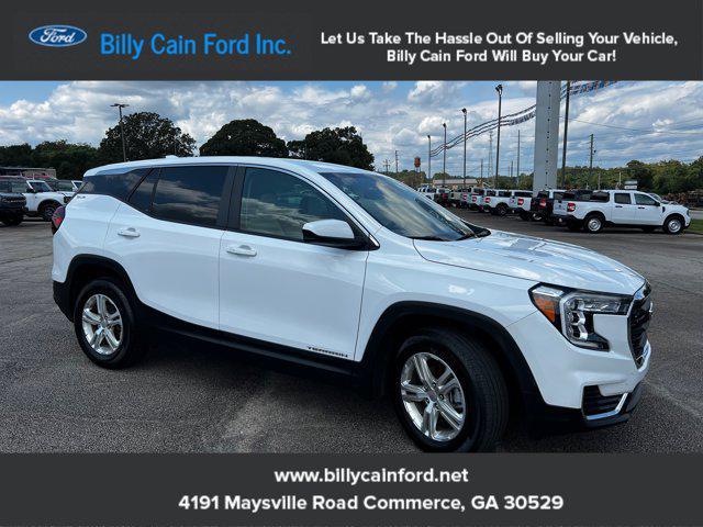 Photo of 2024 Summit White GMC Terrain