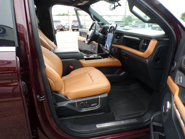 Photo of 2024 Jewel Red Metallic Tinted Clearcoat Ford Expedition
