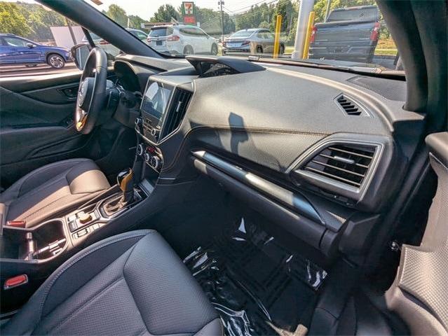 Photo of 2024 Magnetite Gray Metallic Subaru Forester