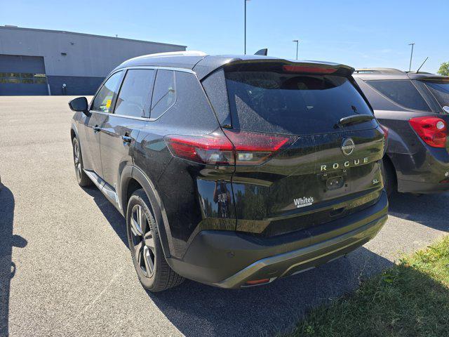 Photo of 2023 Super Black Nissan Rogue