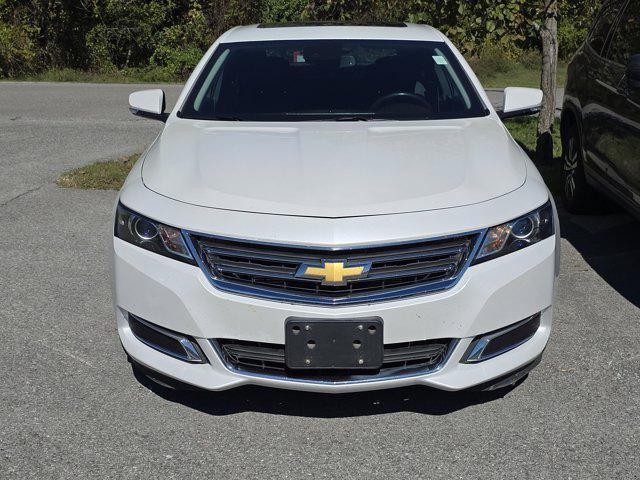 Photo of 2016 Iridescent Pearl Tricoat Chevrolet Impala