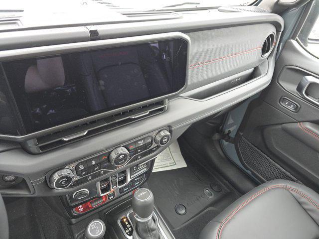 Photo of 2025 Anvil Clearcoat Jeep Gladiator