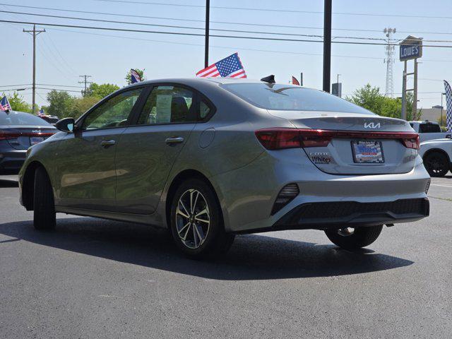 Photo of 2022 Steel Gray Kia Forte