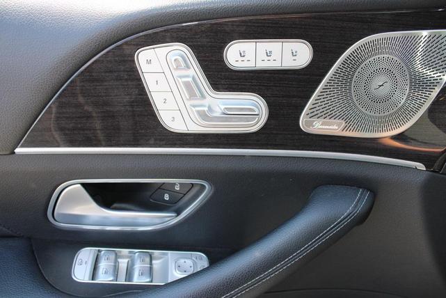 Photo of 2023 White Mercedes-Benz GLS 450