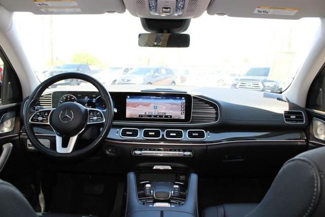Photo of 2023 White Mercedes-Benz GLS 450
