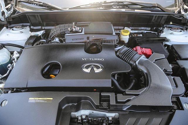 Photo of 2024 Radiant White INFINITI QX55