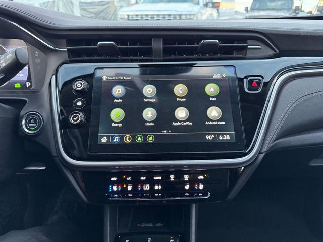 Photo of 2023 Summit White Chevrolet Bolt EUV
