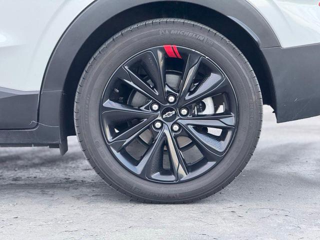 Photo of 2023 Summit White Chevrolet Bolt EUV