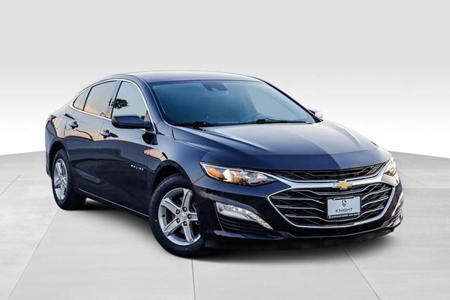 Photo of 2022 Dark Ash Metallic Chevrolet Malibu