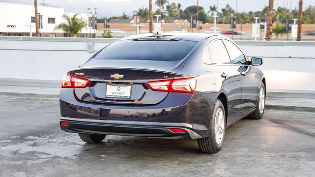 Photo of 2022 Dark Ash Metallic Chevrolet Malibu