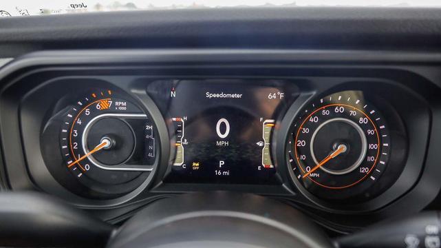 Photo of 2025 Black Clearcoat Jeep Wrangler