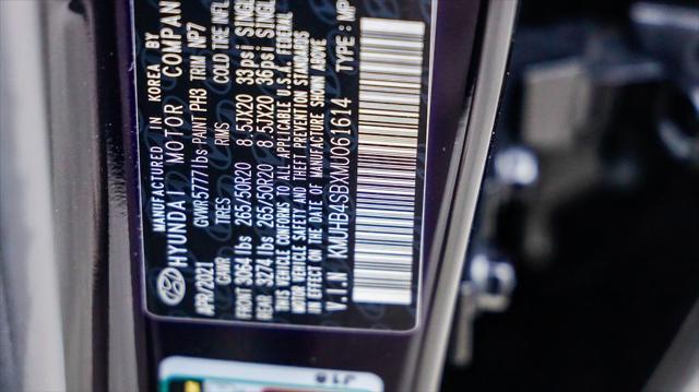 Photo of 2021 Vik Black Genesis GV80