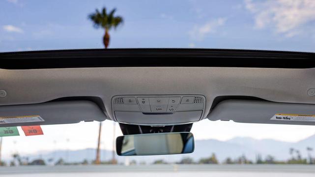 Photo of 2022 Polar White Mercedes-Benz E-Class