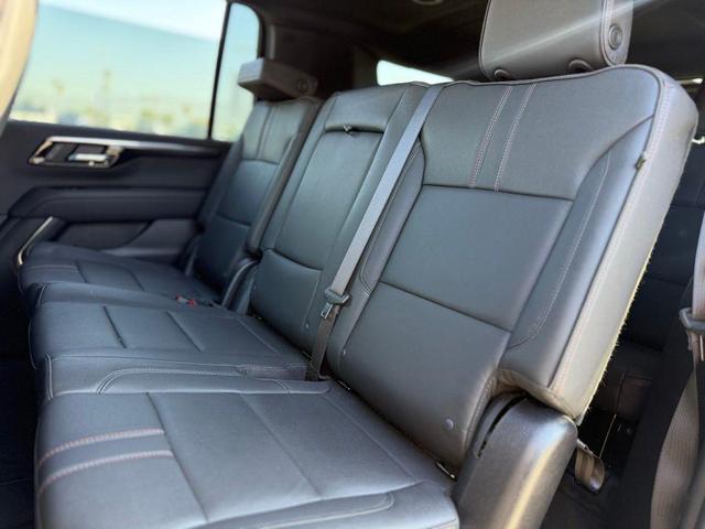 Photo of 2025 Black Chevrolet Suburban