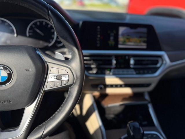Photo of 2020 Alpine White BMW 330