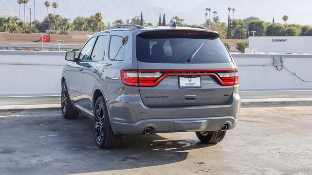 Photo of 2025 Destroyer Gray Clearcoat Dodge Durango