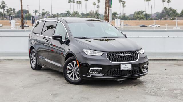 2024 Chrysler Pacifica Hybrid