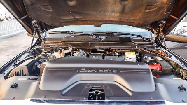 Photo of 2024 Granite Crystal Metallic Clearcoat RAM 2500