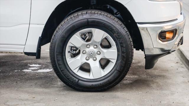 Photo of 2022 Bright White Clearcoat RAM 1500