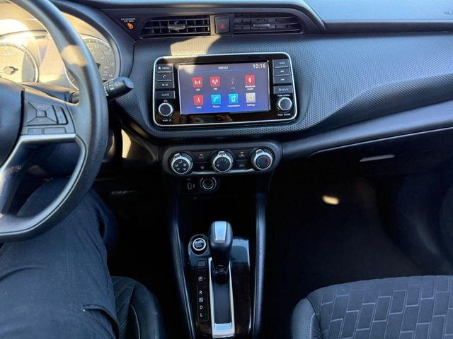 Photo of 2021 Gun Metallic Nissan Kicks