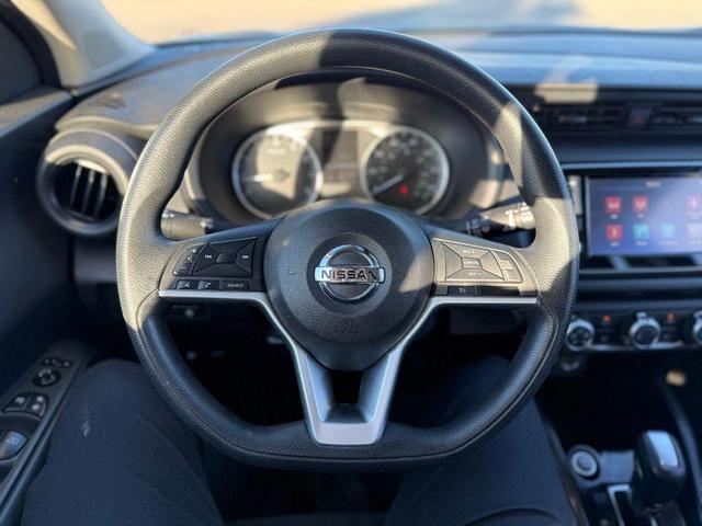 Photo of 2021 Gun Metallic Nissan Kicks