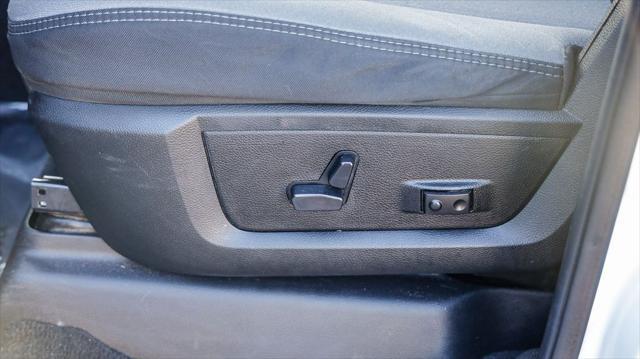 Photo of 2024 Bright White Clearcoat RAM 2500